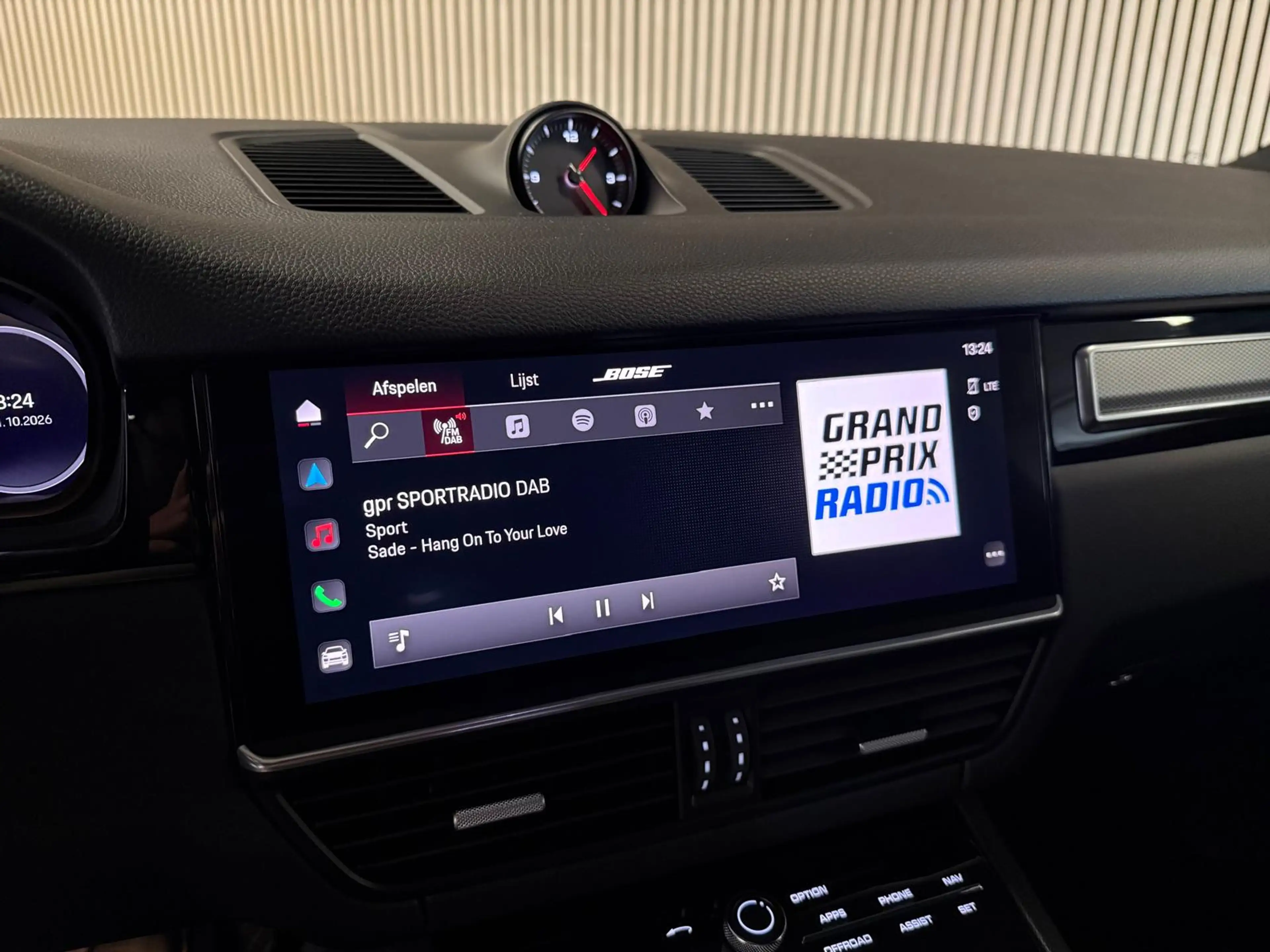 Porsche Cayenne Coupe 3.0 E-Hybrid Platinum Edition-LUCHTV.-PANO-S — photo 25