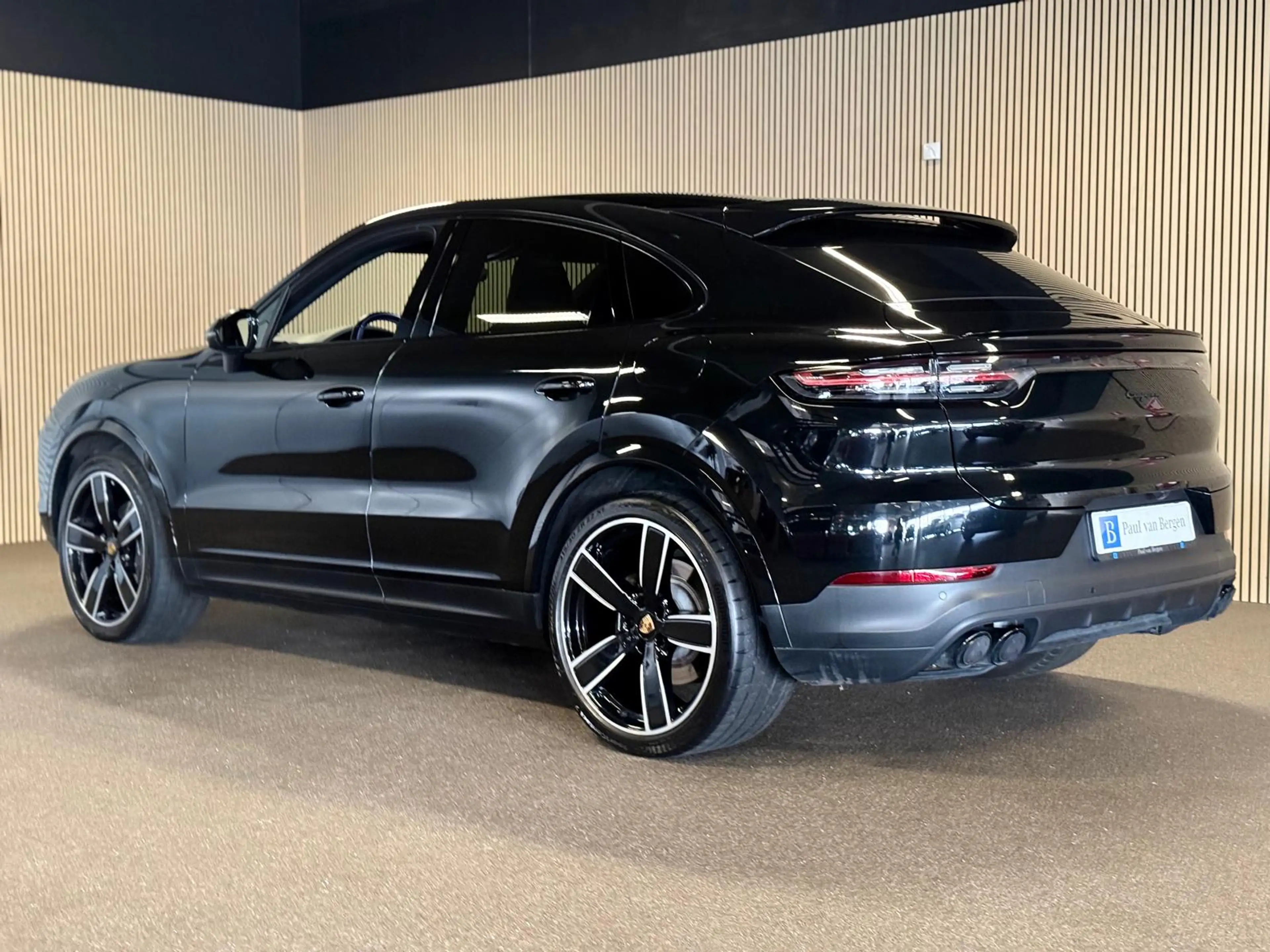 Porsche Cayenne Coupe 3.0 E-Hybrid Platinum Edition-LUCHTV.-PANO-S — photo 6