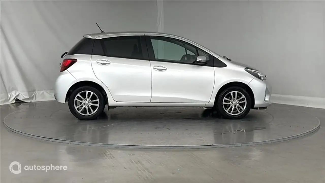 Toyota Yaris Yaris — photo 4