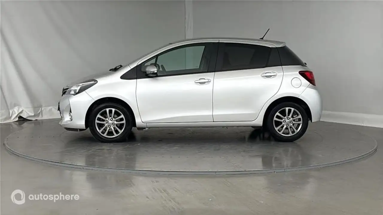 Toyota Yaris Yaris — photo 7
