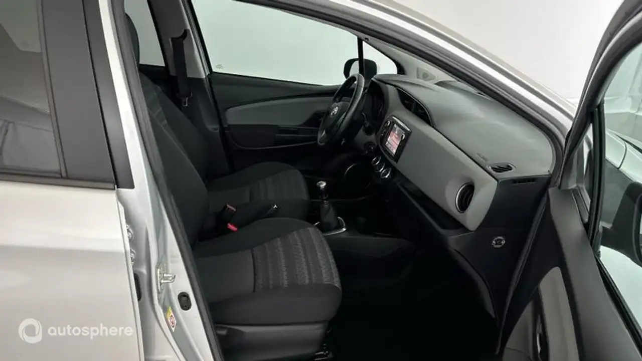 Toyota Yaris Yaris — photo 15