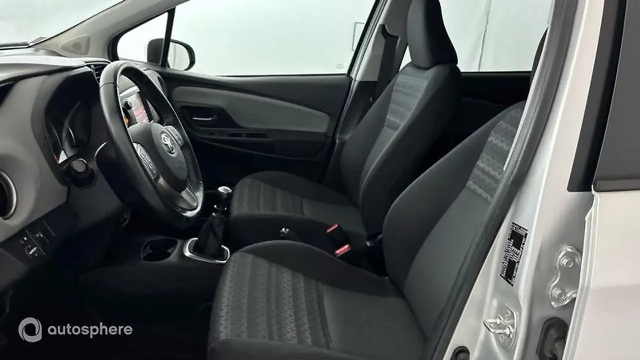 Toyota Yaris Yaris — photo 12