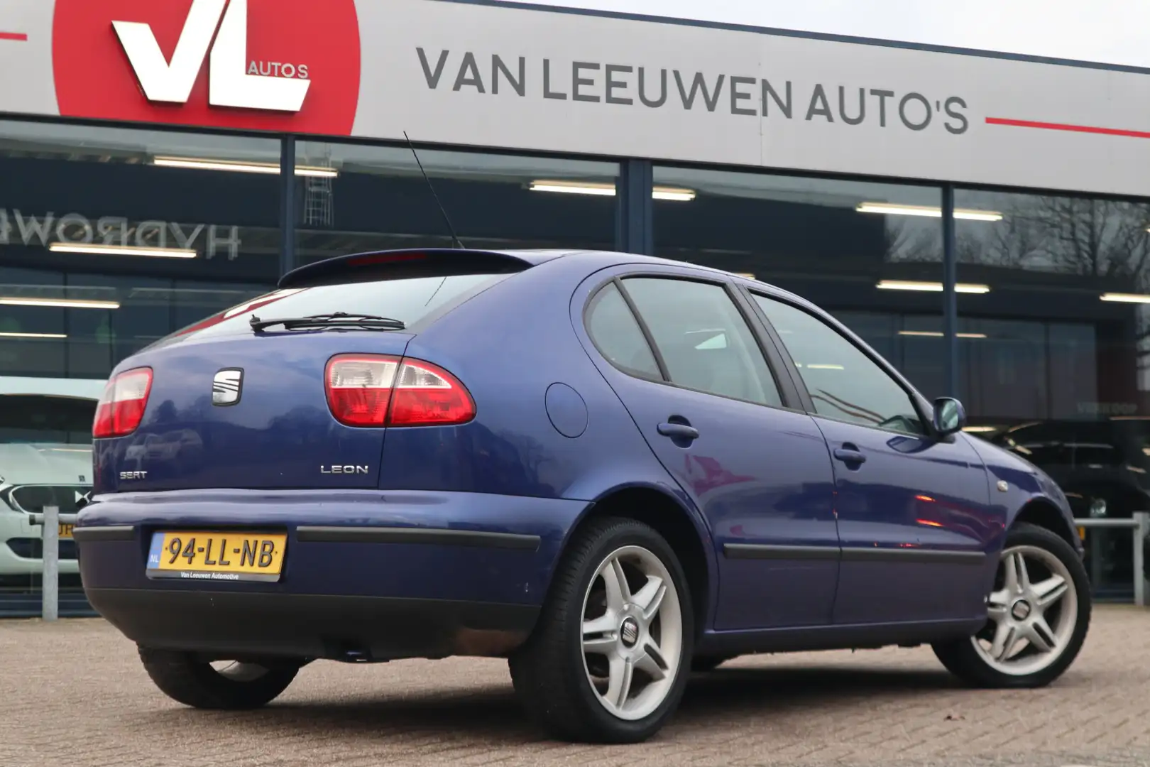 SEAT Leon 1.6-16V Stella | Inruilkoopje | Airco | Bleu - 2