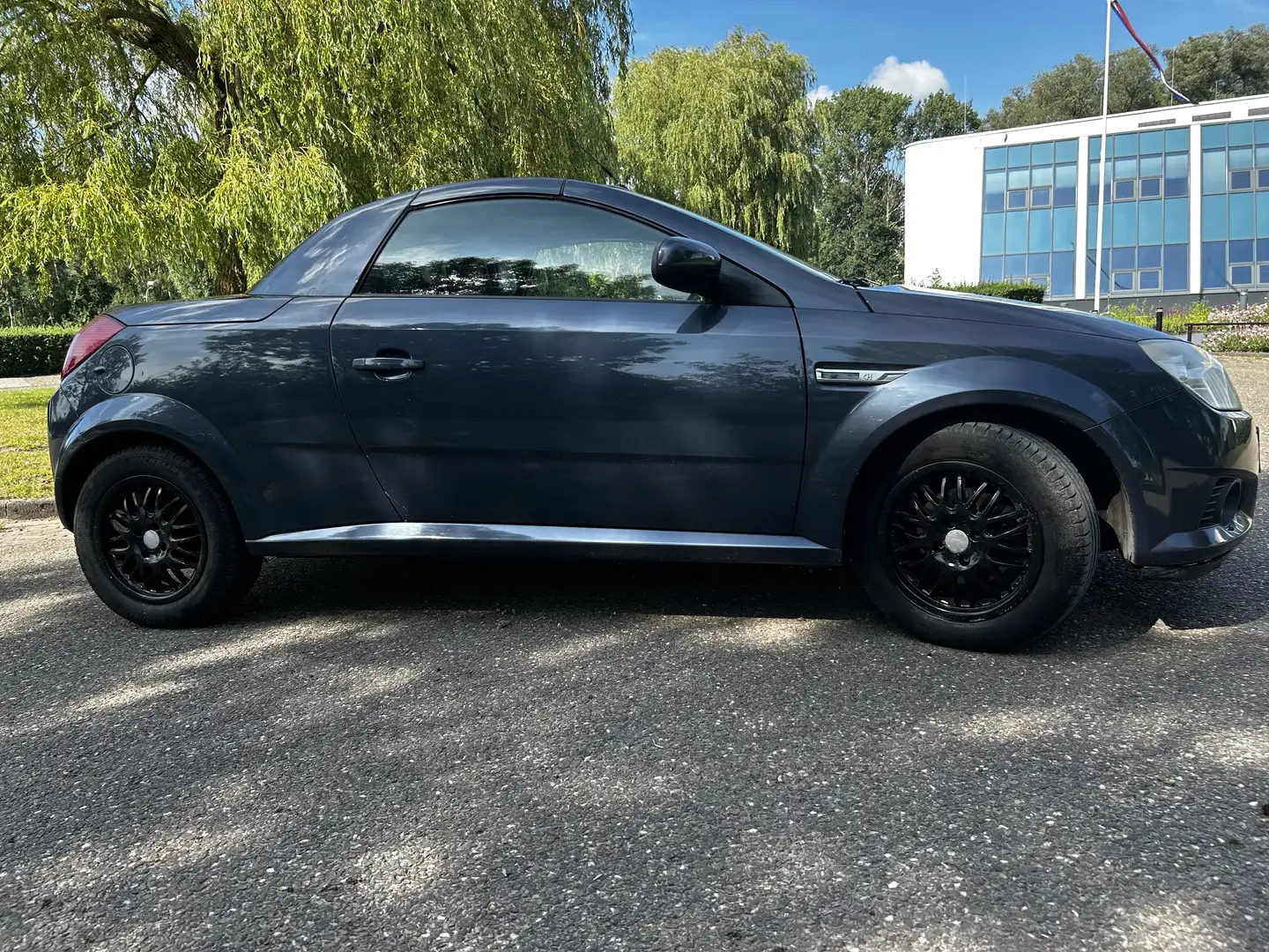 Opel Tigra 1.4-16V Sport Grijs - 2