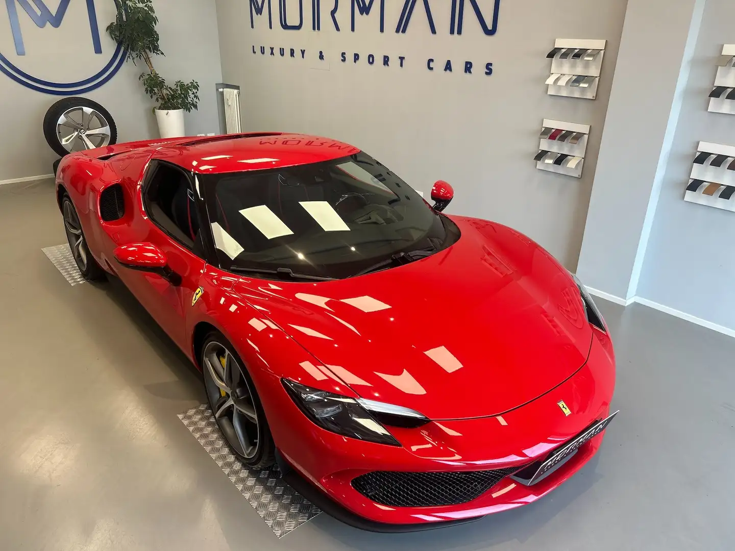 Ferrari 296 GTB 3.0 Rood - 2
