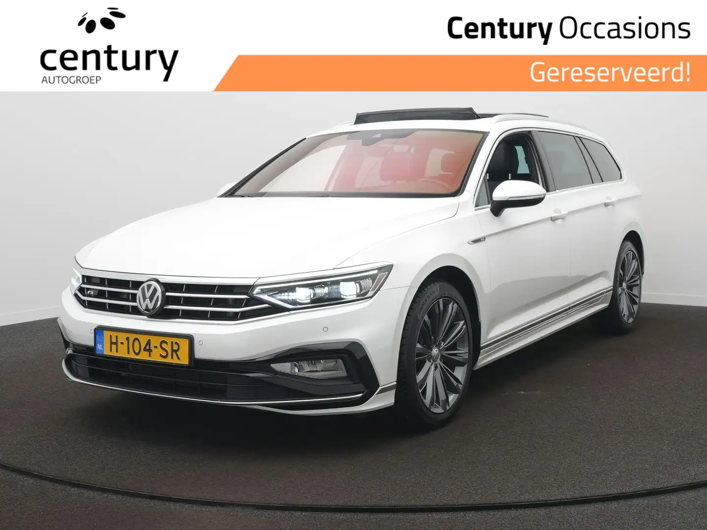 Volkswagen Passat Variant 2.0 TSI 190Pk Elegance Business R-Line | Panoramad Wit - 1
