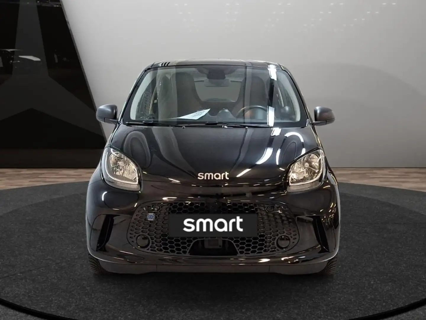 smart forFour EQ  AUT Kam. KlimaA LM PDC Pano SHZ Schwarz - 2