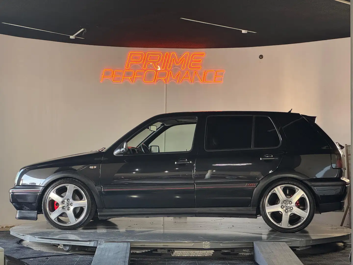 Volkswagen Golf 20 Years TDI *68 von 400 stück* crna - 2