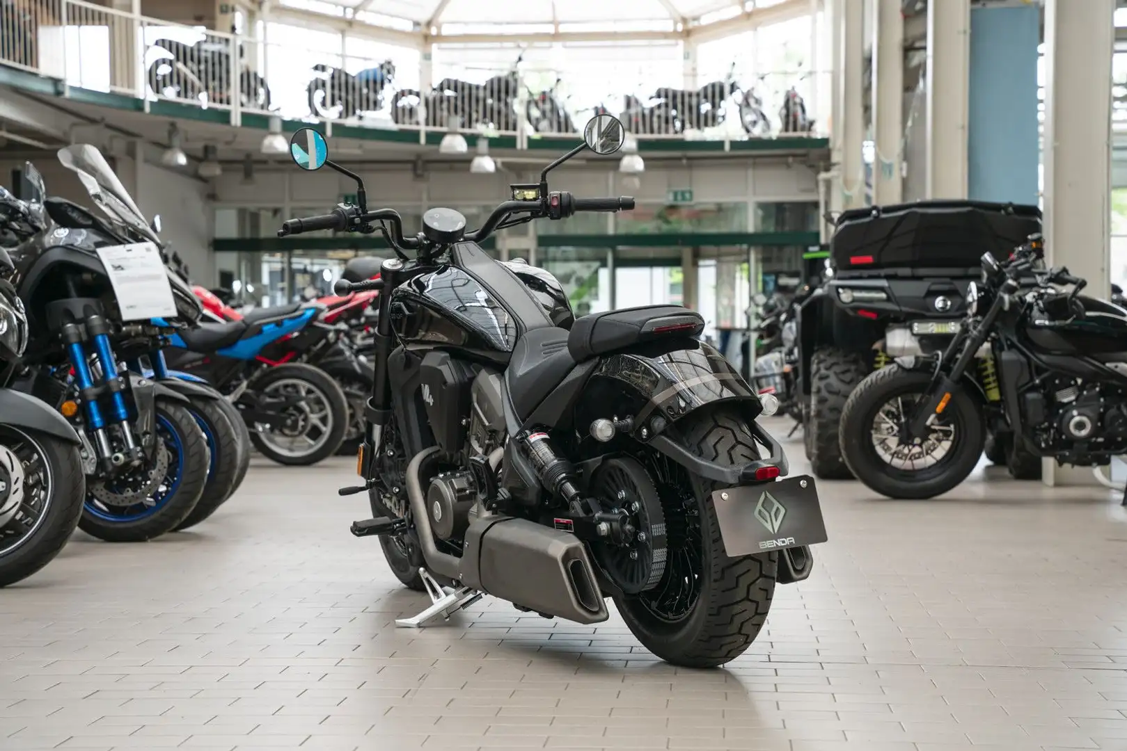 Benda Dark Flag 500 sofort lieferbar, Lieferservice Noir - 2