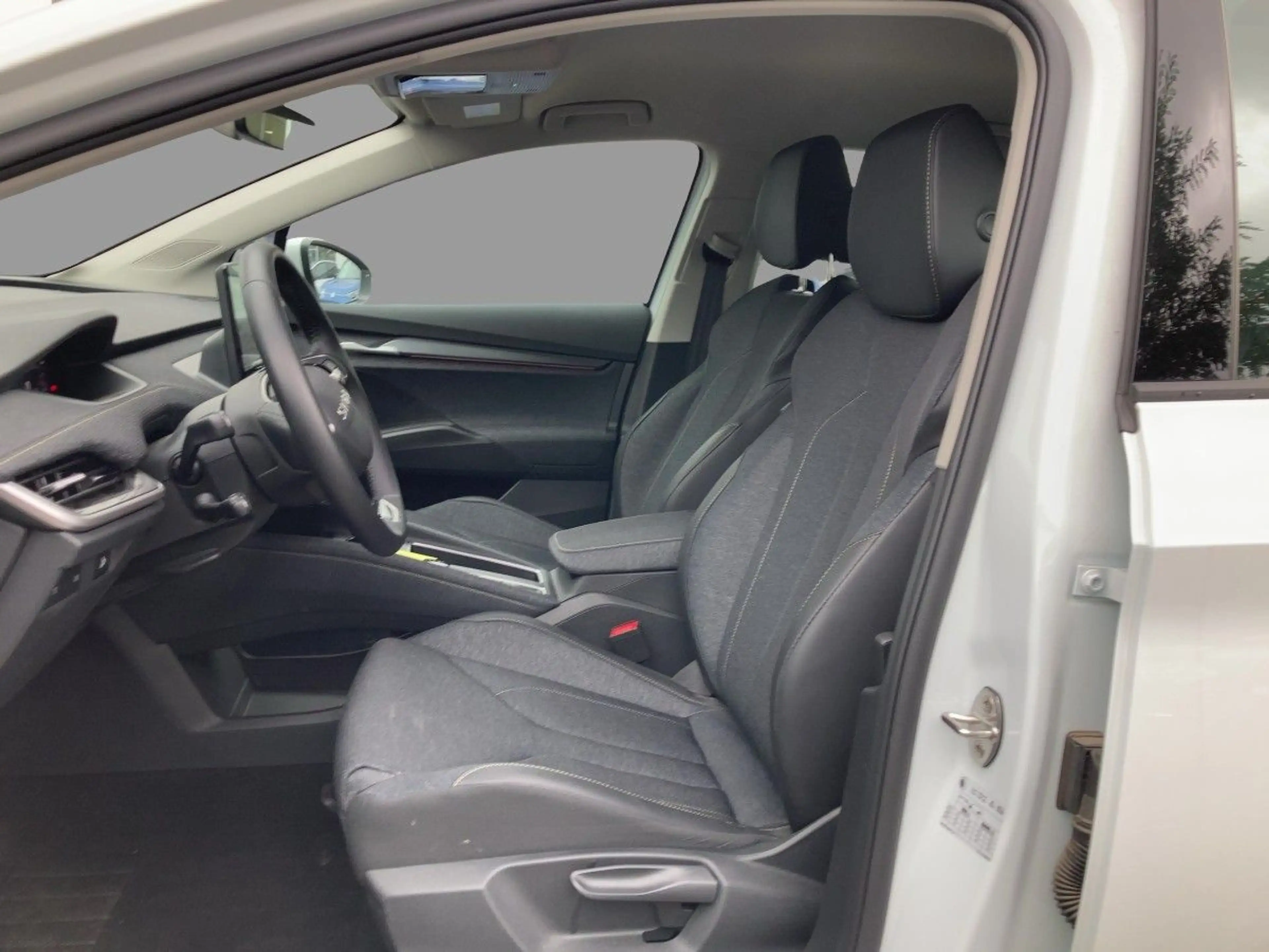 Skoda Elroq 60 Loft DSG Navi LED ACC Connect — photo 7