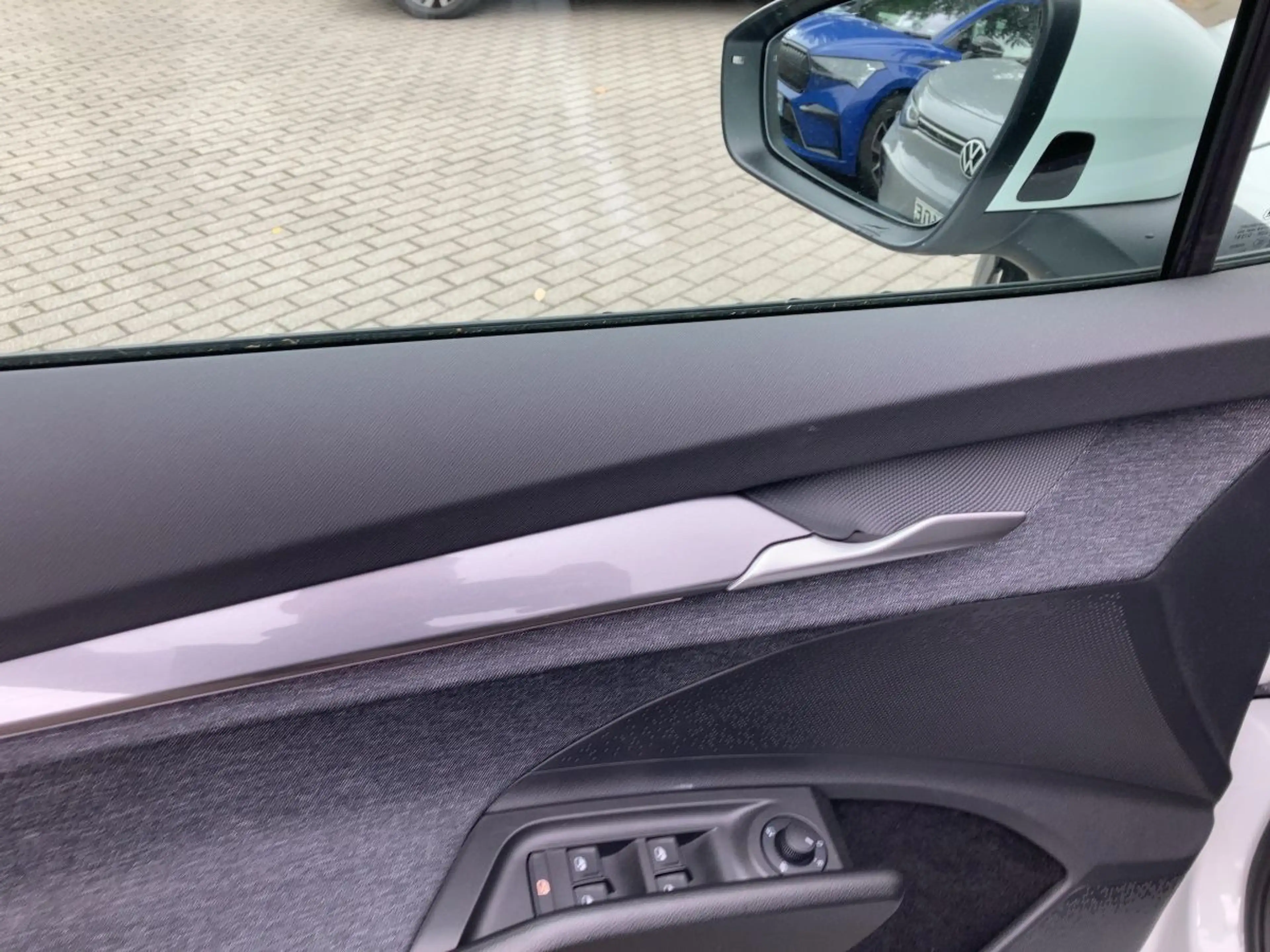 Skoda Elroq 60 Loft DSG Navi LED ACC Connect — photo 13