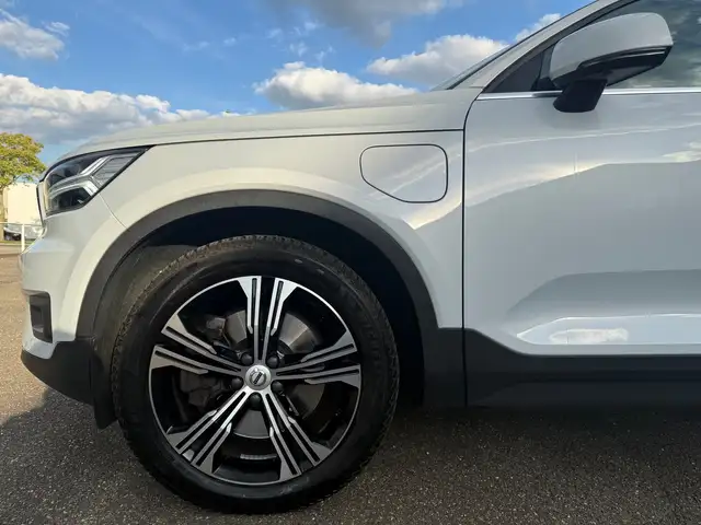 Volvo XC40 view 6