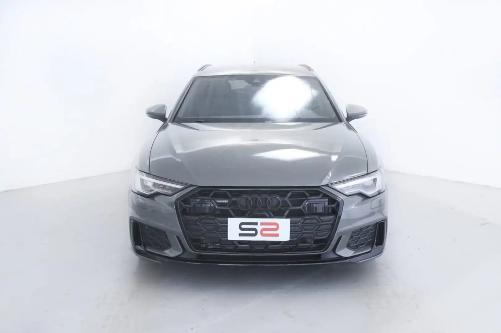 Audi A6 Avant 40 2.0 TDI quattro ultra S tronic S line ed Grigio - 2