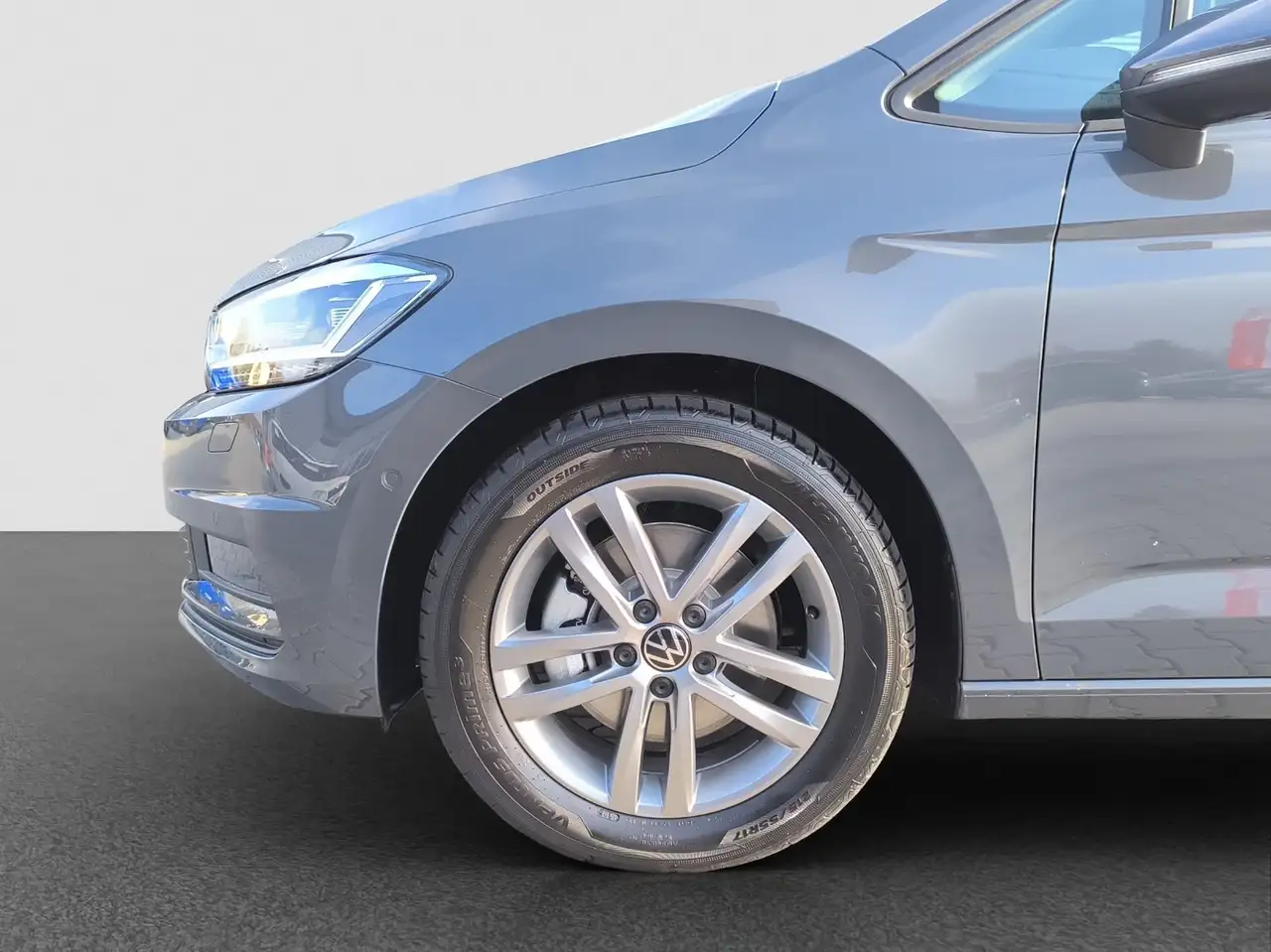 Volkswagen Touran 1.5 TSI DSG Comfortline AHK NAVI RFK 12