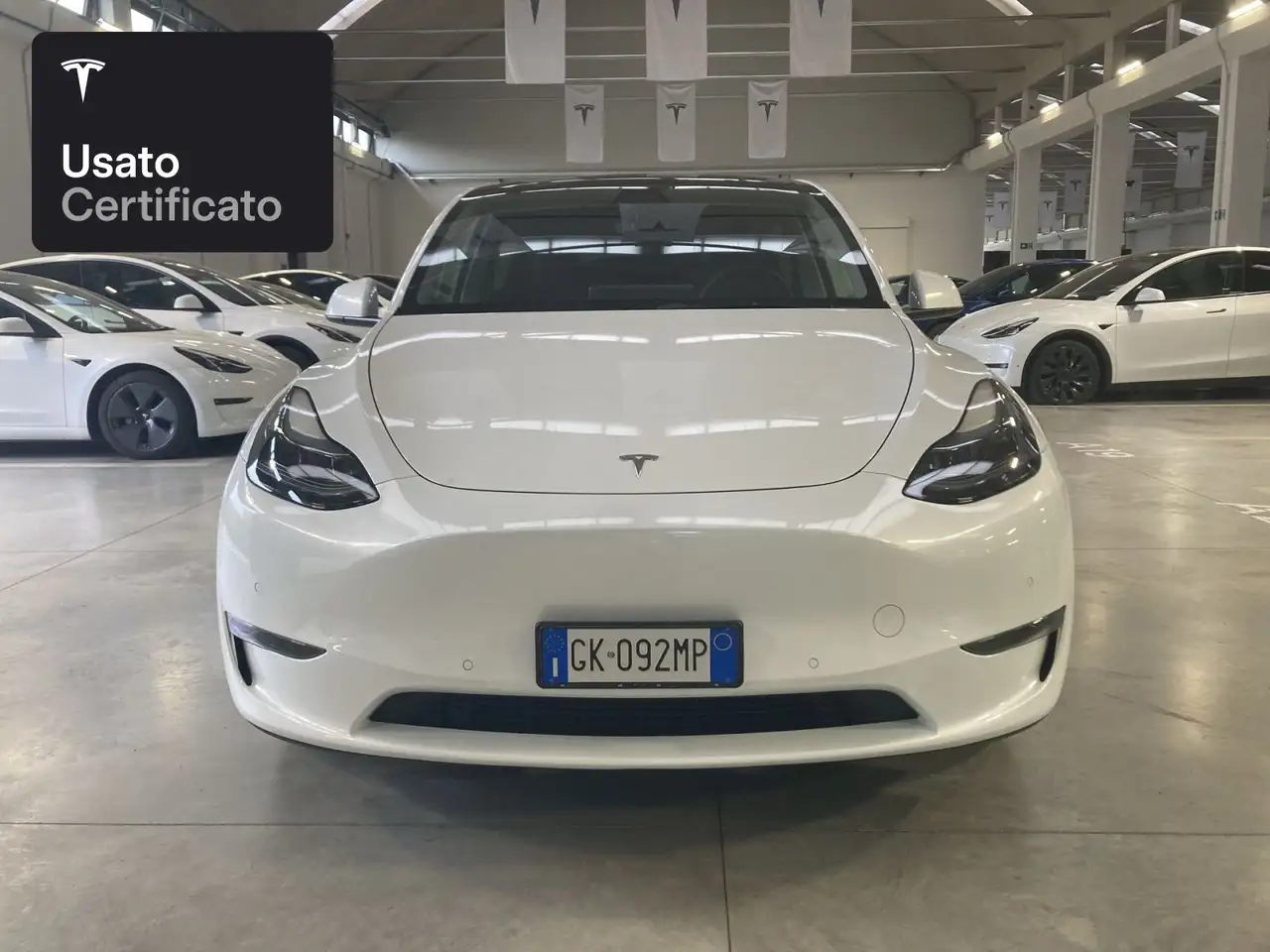 2022 Tesla Model Y Long Range AWD, photograph 3