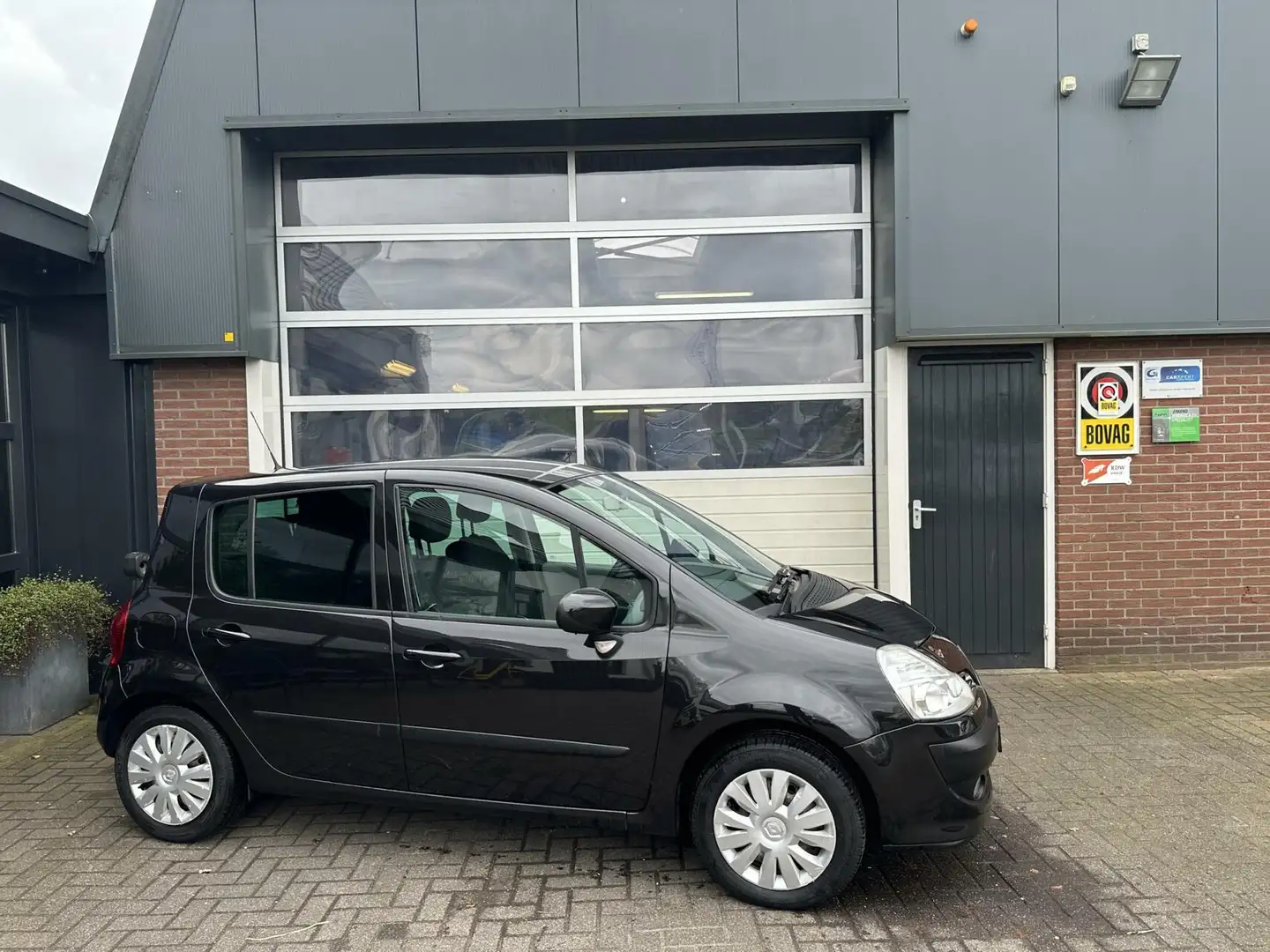 Renault Modus 1.6-16V AUTOMAAT AIRCO/CRUISE *ALL-IN PRIJS* crna - 2