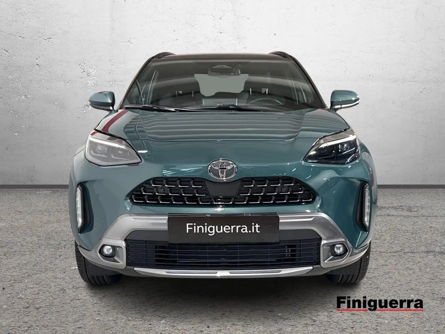 Toyota Yaris Cross 1.5 Hybrid 5p. E-CVT AWD-i Lounge Groen - 2