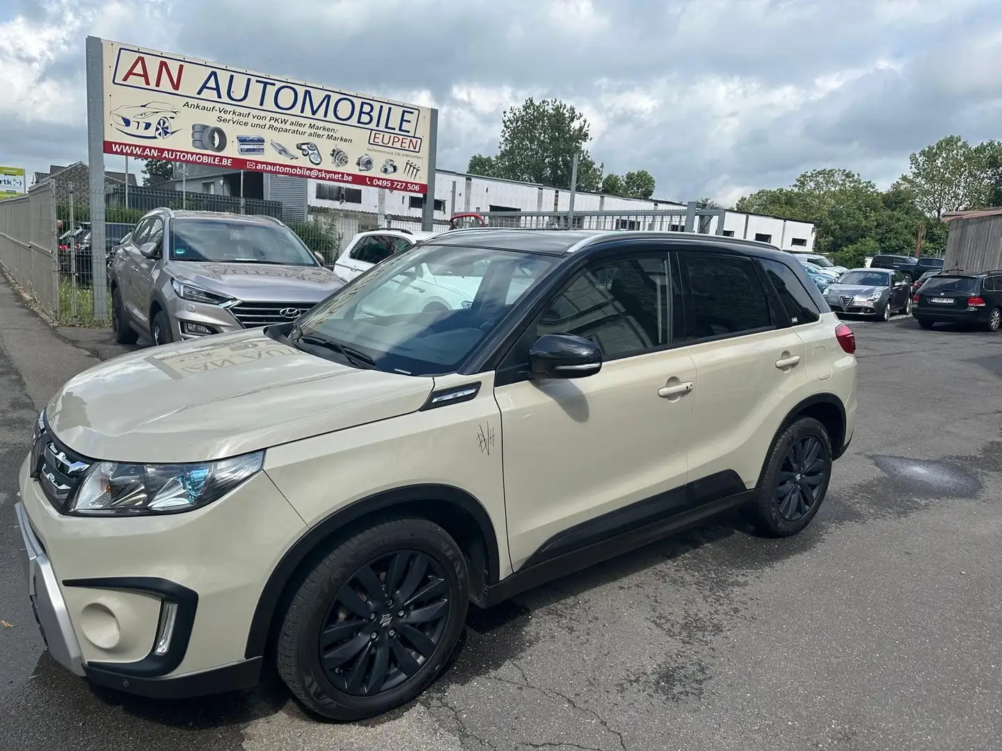 Suzuki Vitara 1.6 (4x2) GLX Grijs - 1