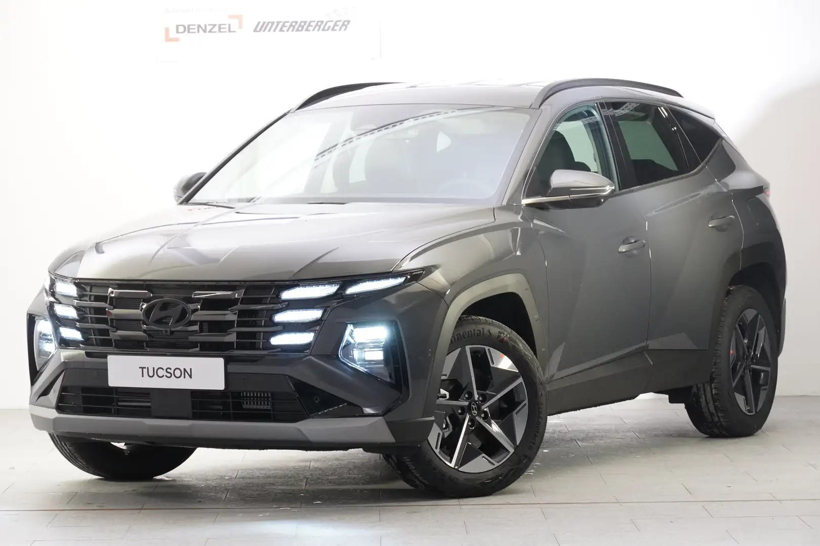 Hyundai TUCSON NX4 GO Plus 1,6 T-GDi HEV 4WD AT t5hu2-PP1 Grün - 1