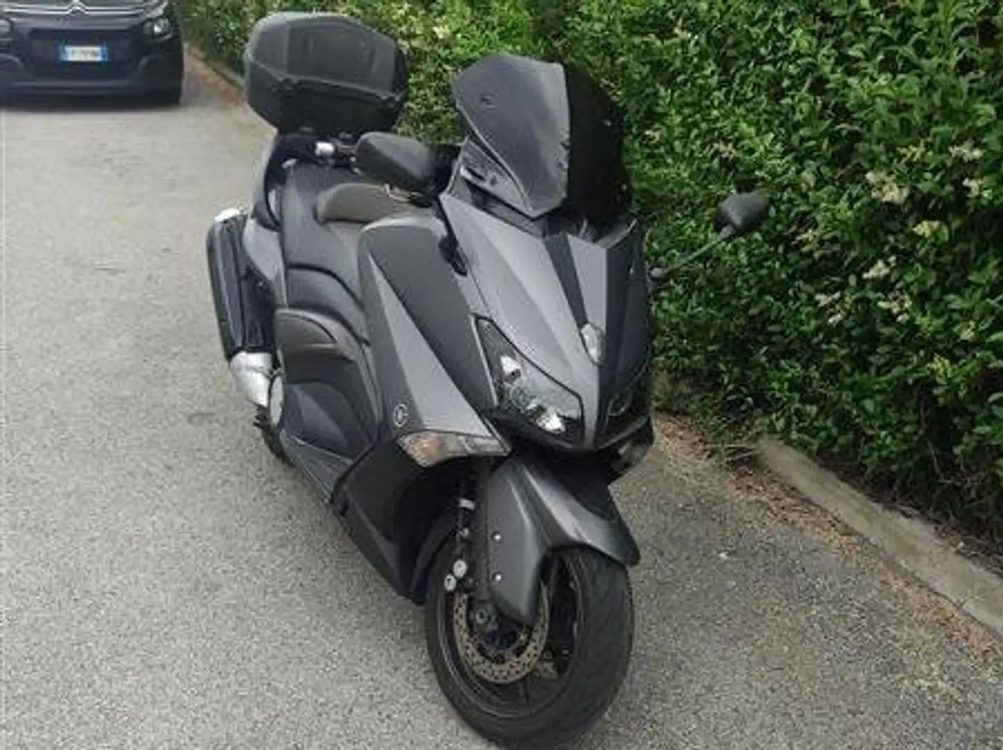 Yamaha TMAX 530 siva - 1
