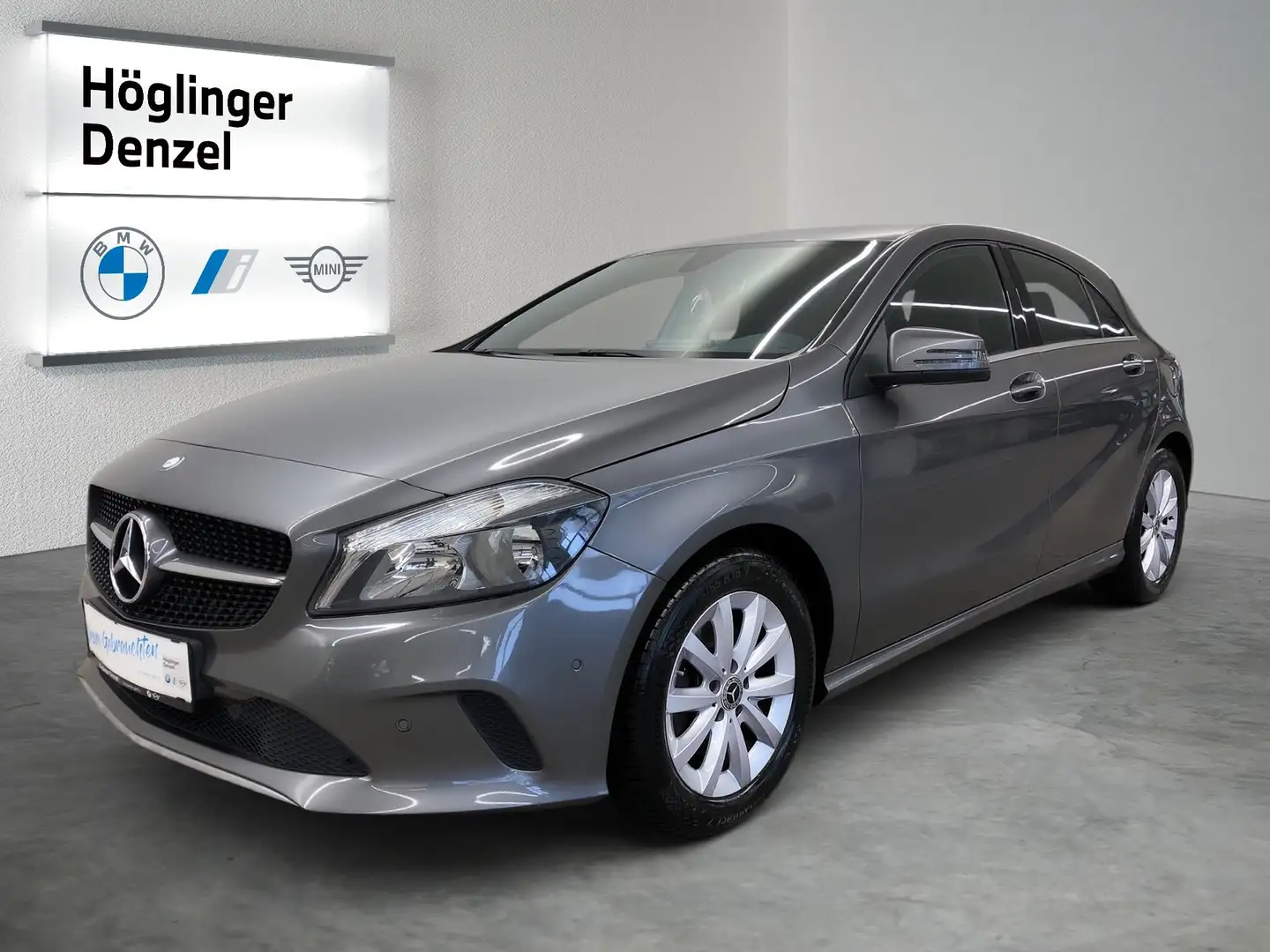 Mercedes-Benz A 180 Grau - 2
