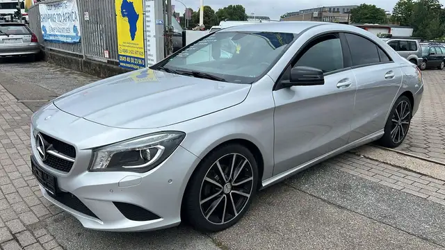 Mercedes-Benz CLA 180 CLA 180 (117.342)