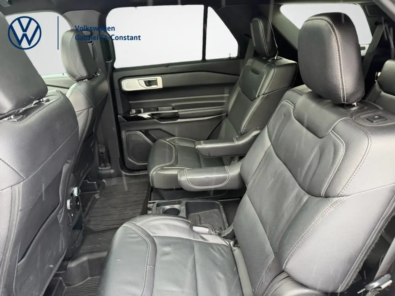 Ford Explorer снимка Ford Explorer