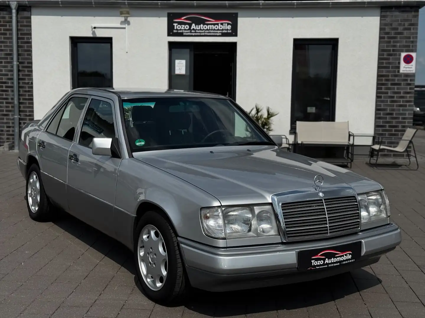 Mercedes-Benz 200 E*KLIMAANLAGE*SCHIEBEDACH*GUTER ZUSTAND* Silber - 1