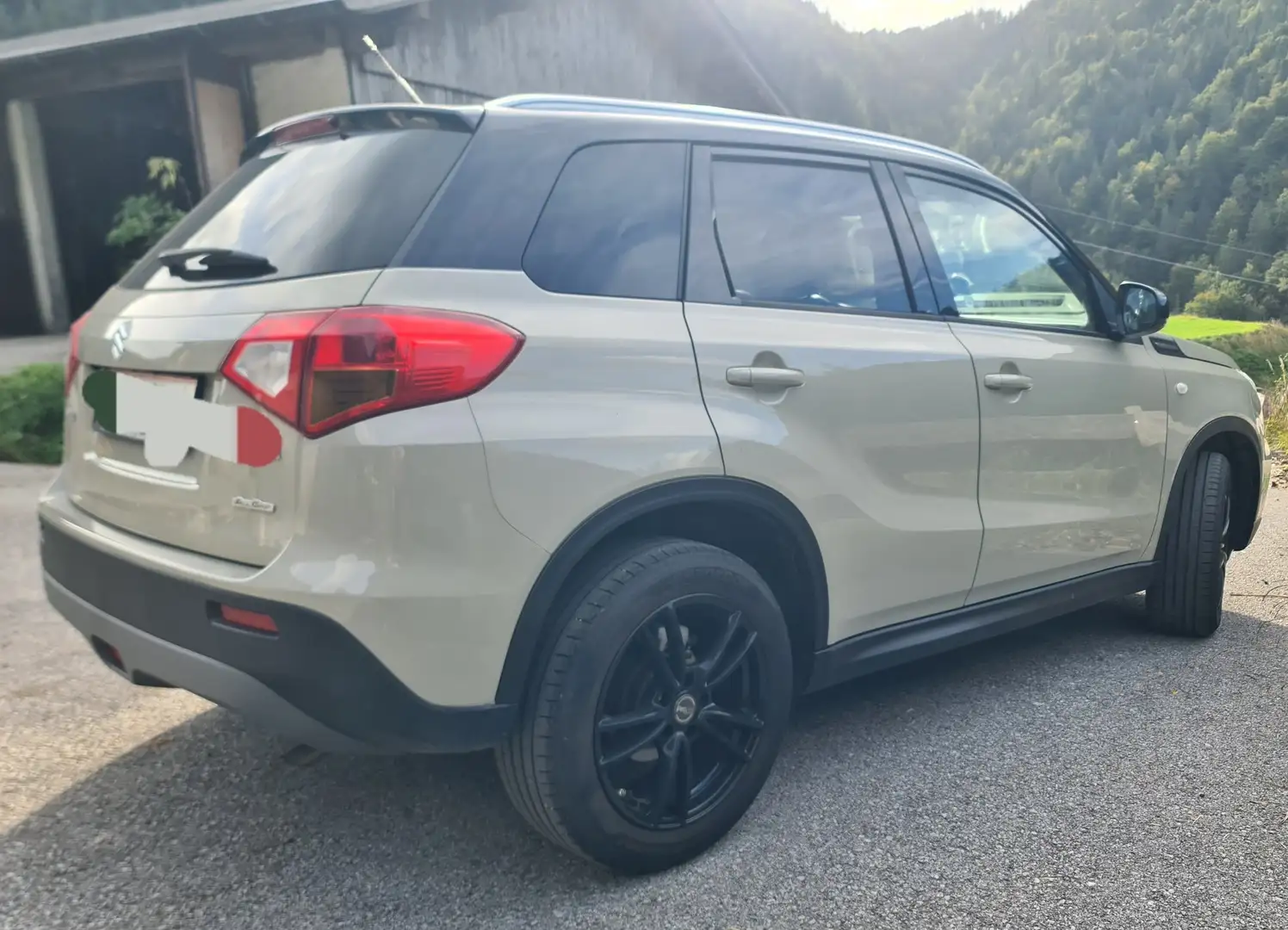 Suzuki Vitara 1,6 VVT 4WD GL Clear Бежевый  - 2