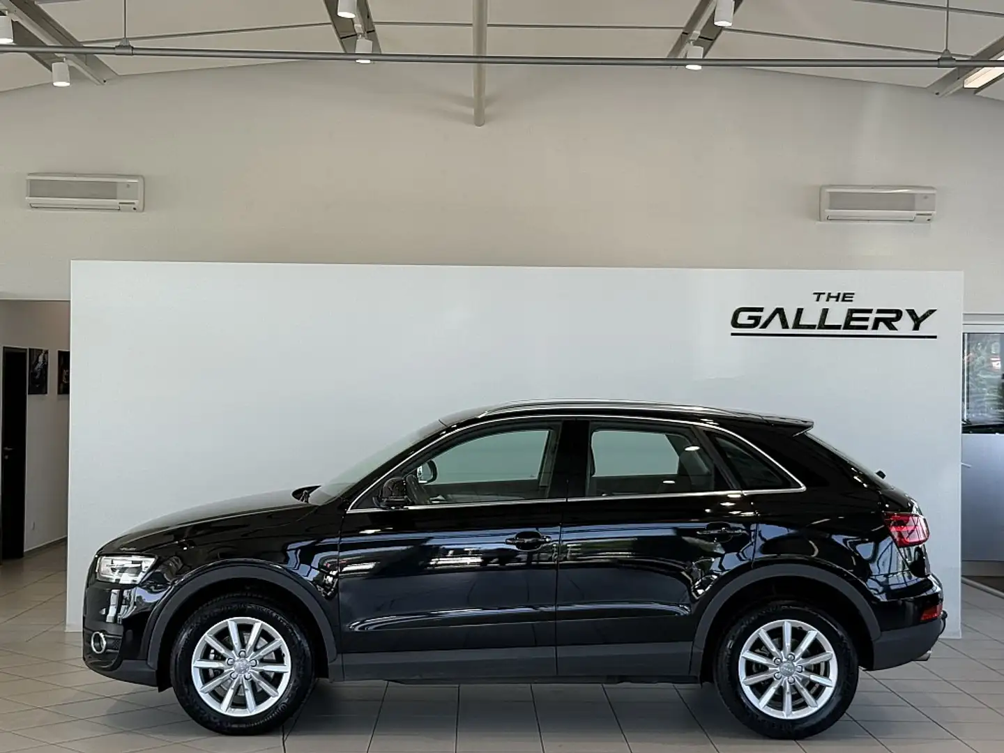 Audi Q3 2,0 TDI quattro *Xenon*Klimaautomatik*Sitzheizung Noir - 1