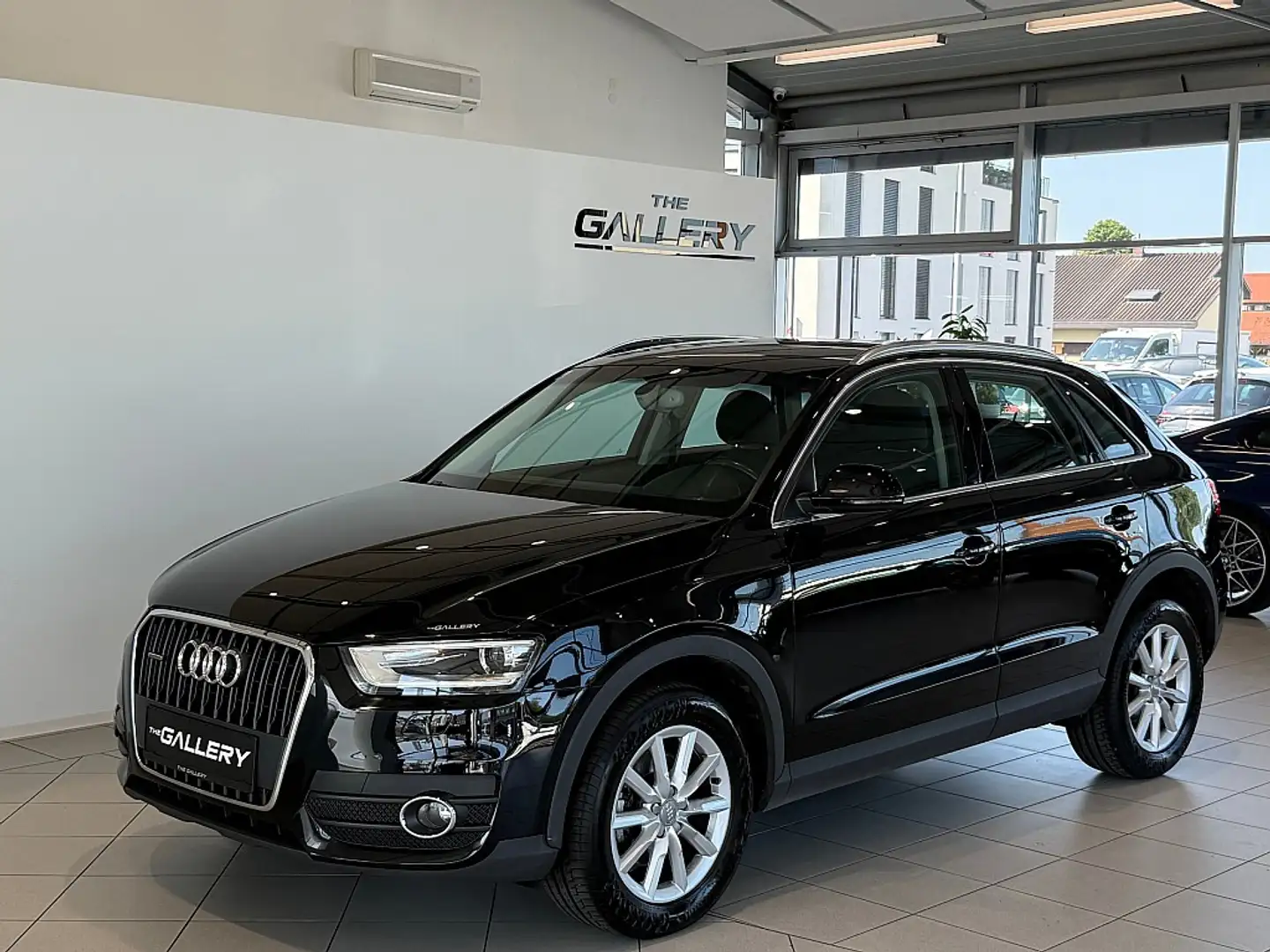 Audi Q3 2,0 TDI quattro *Xenon*Klimaautomatik*Sitzheizung Noir - 2