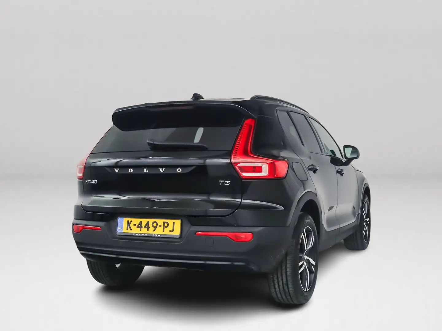 Volvo XC40 T3 R-Design | Park assist | Cruise control | Navig Schwarz - 2