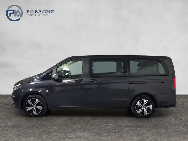 Mercedes-Benz Vito view 3