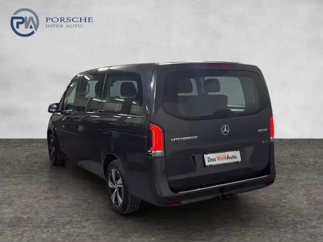 Mercedes-Benz Vito view 4