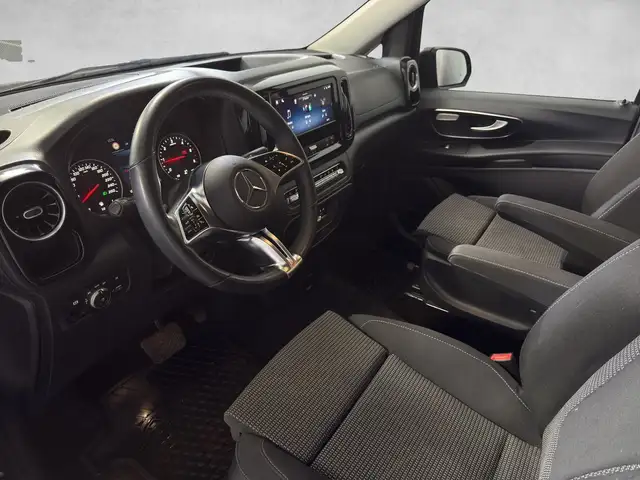 Mercedes-Benz Vito view 6