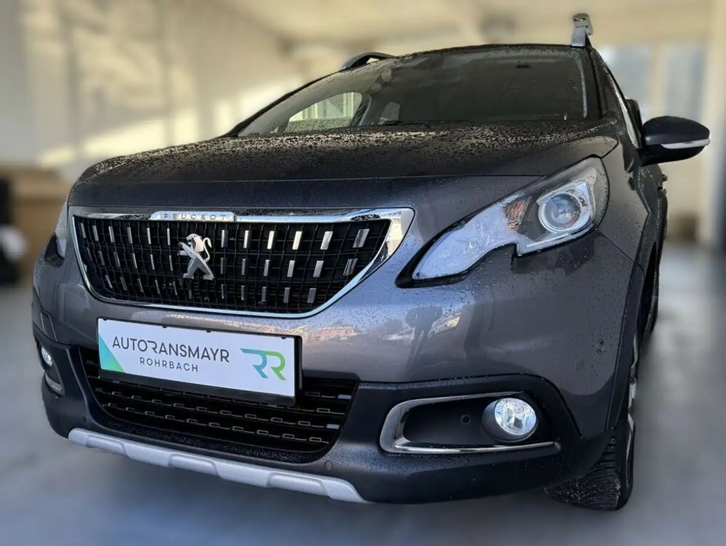 Peugeot 2008 Allure Grau - 2