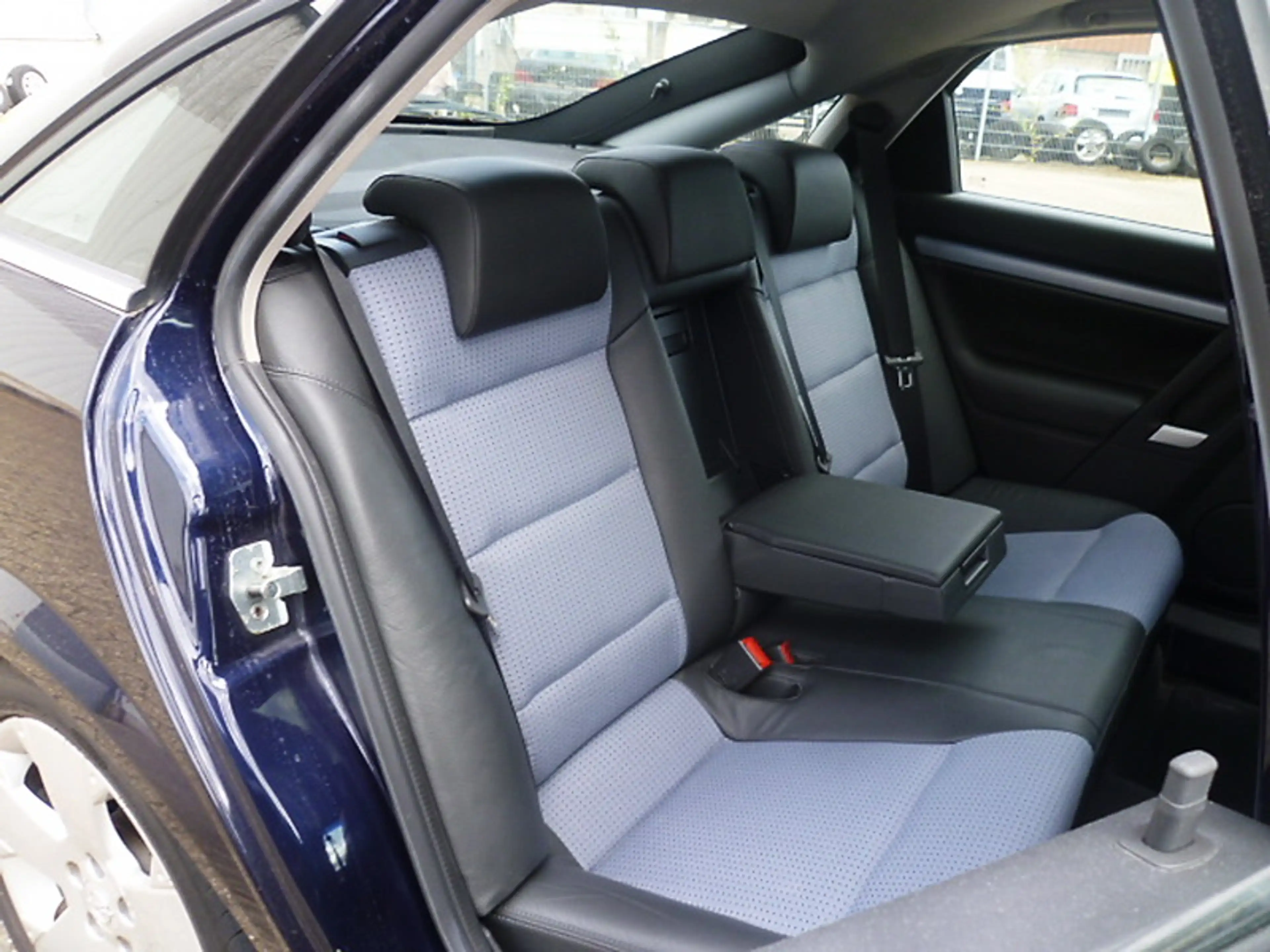 Opel Vectra Vectra Fließheck 3.2 V6 GTS 1.Hand 68.000km Scheckheft gepflegt — photo 13