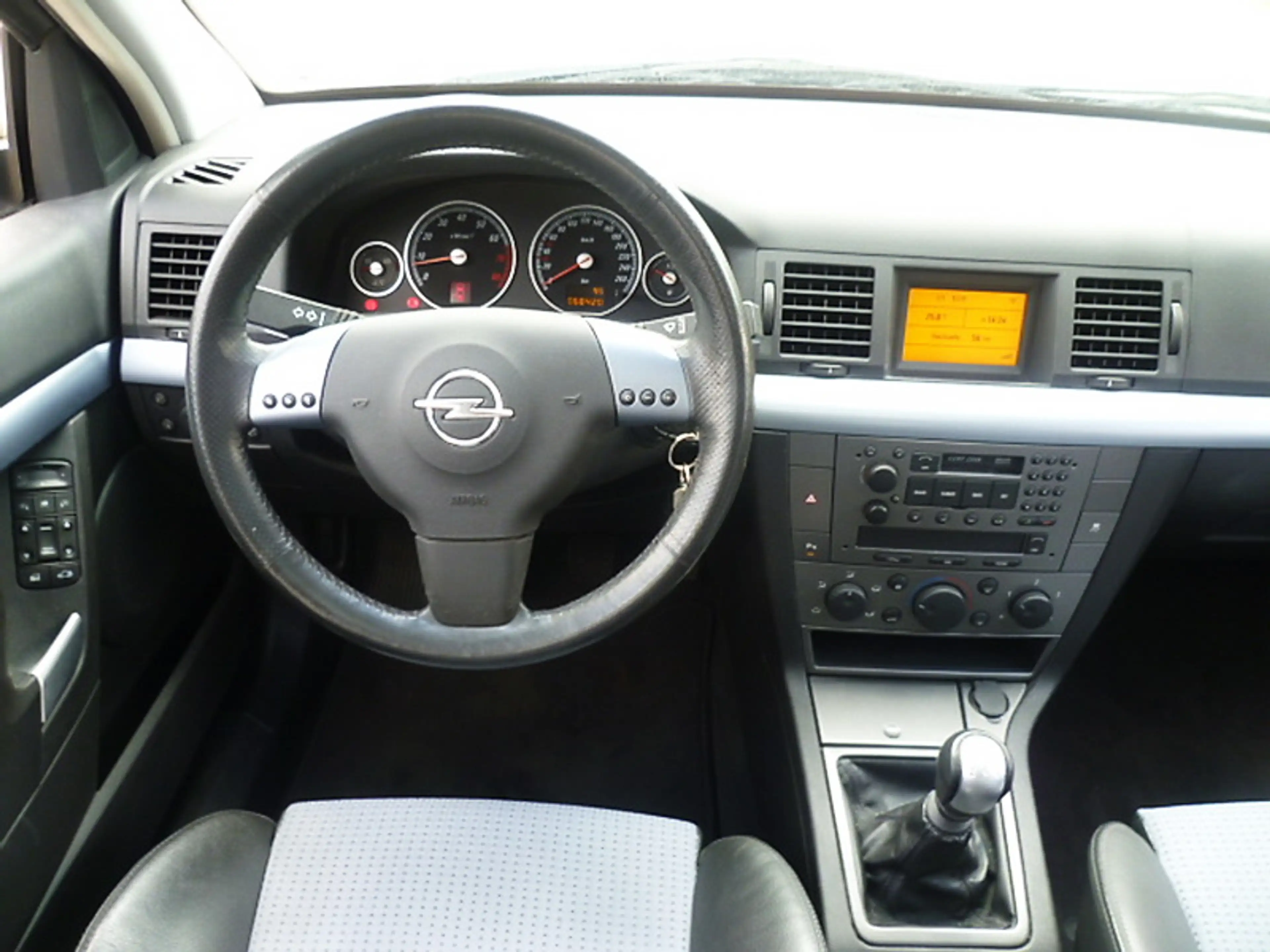 Opel Vectra Vectra Fließheck 3.2 V6 GTS 1.Hand 68.000km Scheckheft gepflegt — photo 14