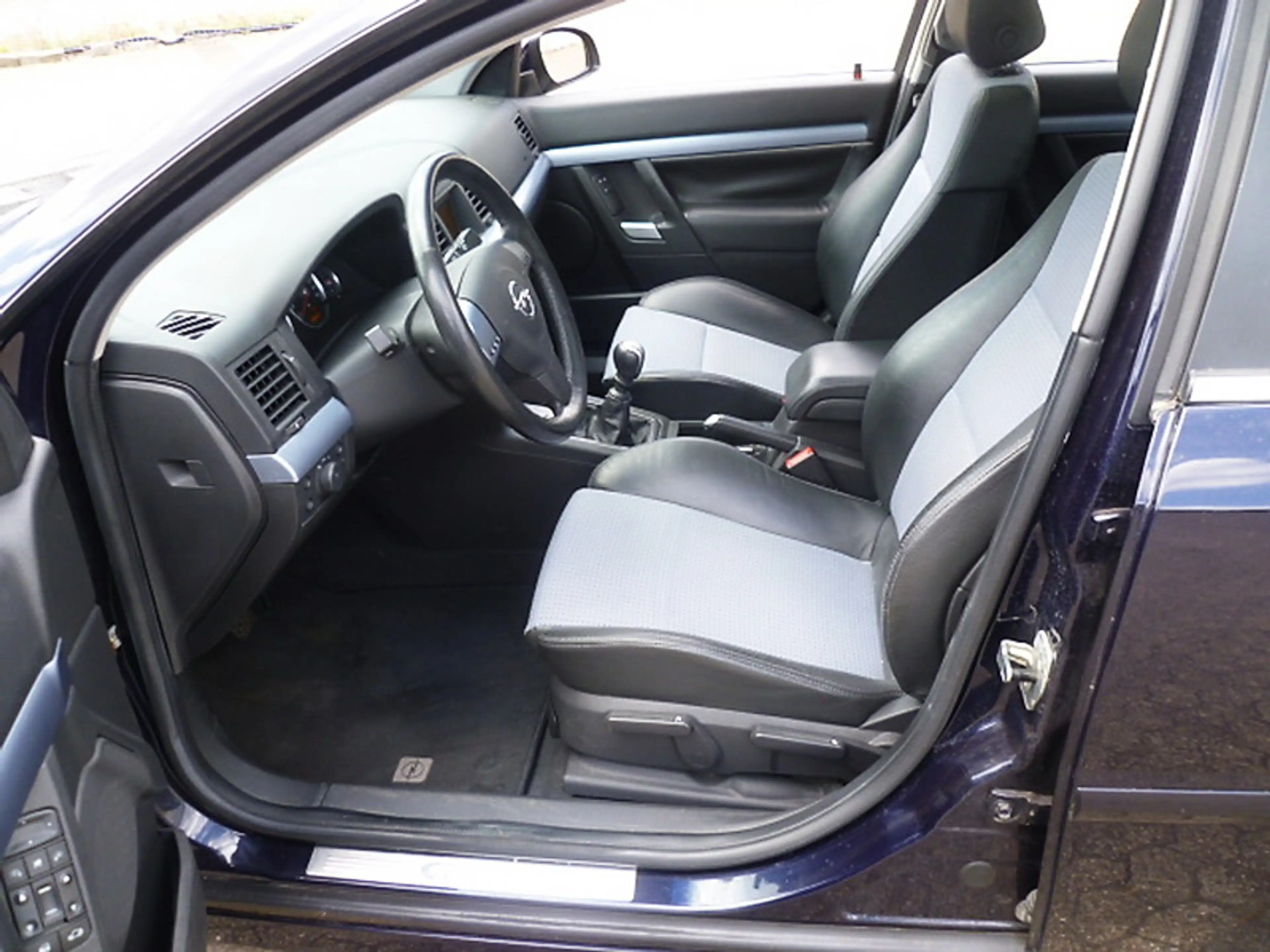 Opel Vectra Vectra Fließheck 3.2 V6 GTS 1.Hand 68.000km Scheckheft gepflegt — photo 9