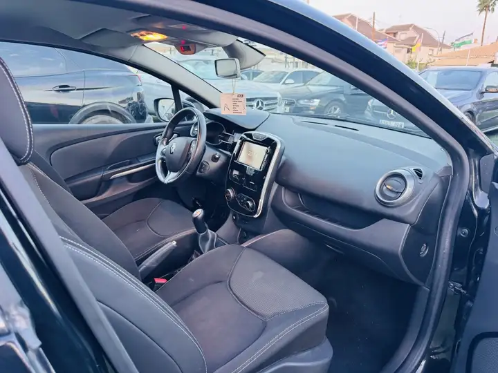 Renault Clio Sport Tourer TCe Energy Limited 2016, foto 15