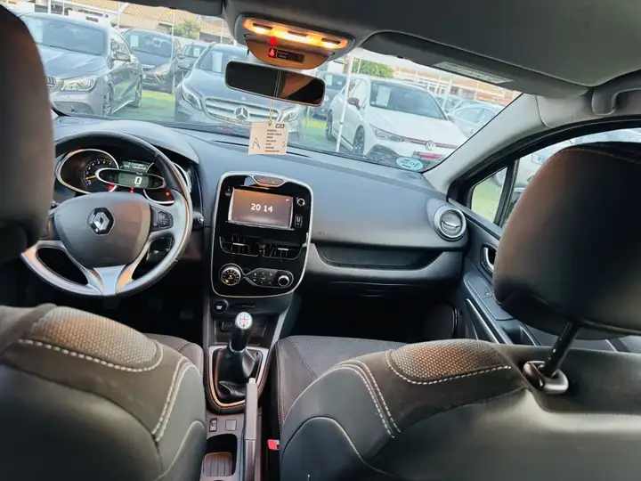 Renault Clio Sport Tourer TCe Energy Limited 2016, foto 17