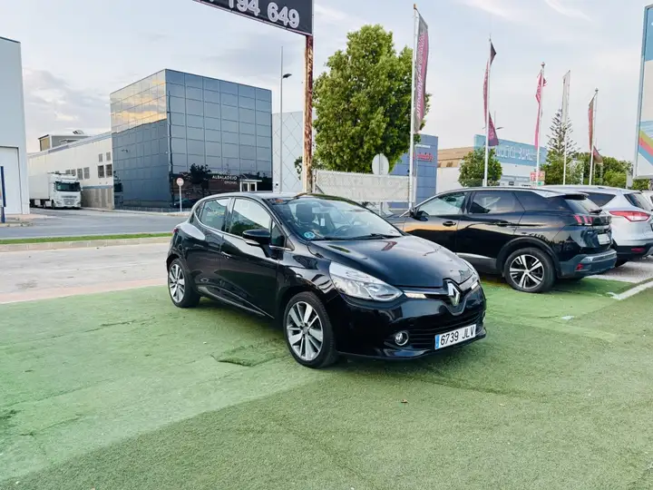 Renault Clio Sport Tourer TCe Energy Limited 2016