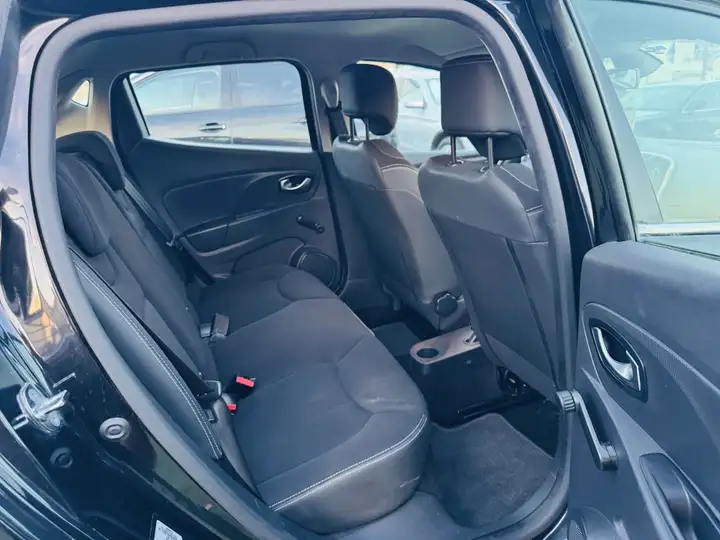 Renault Clio Sport Tourer TCe Energy Limited 2016, foto 16