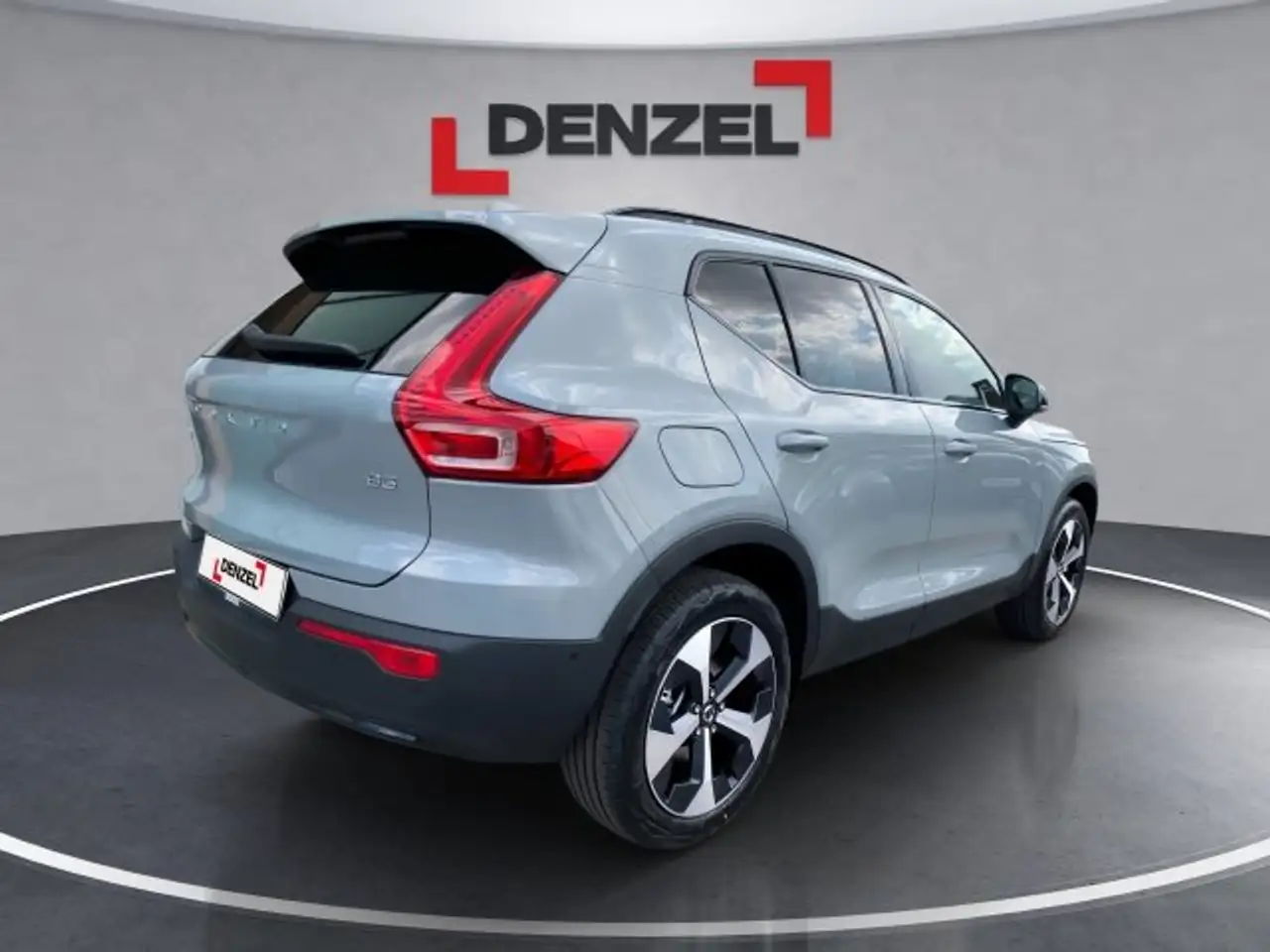 Volvo XC40 2026