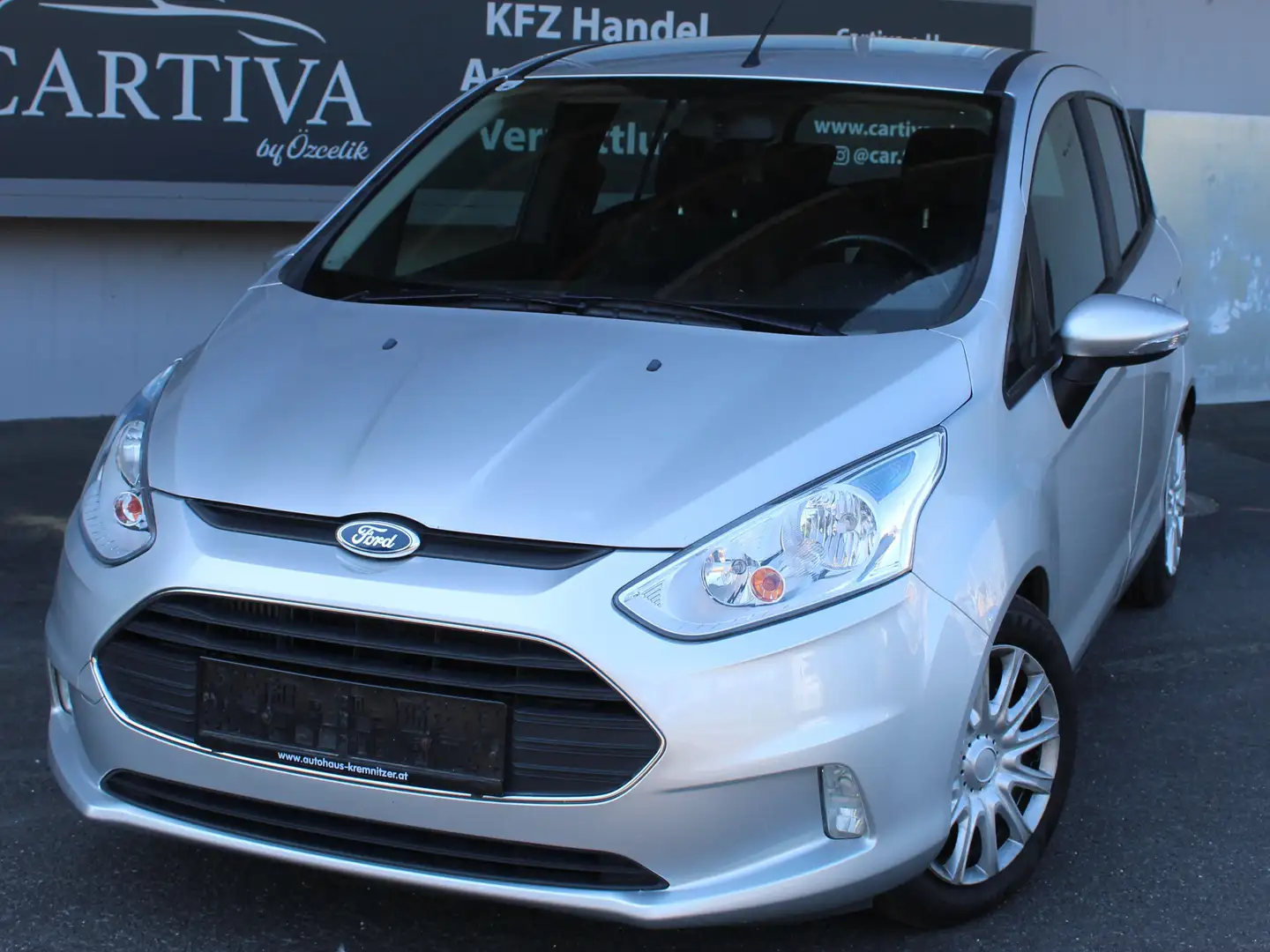 Ford B-Max Trend Silber - 1