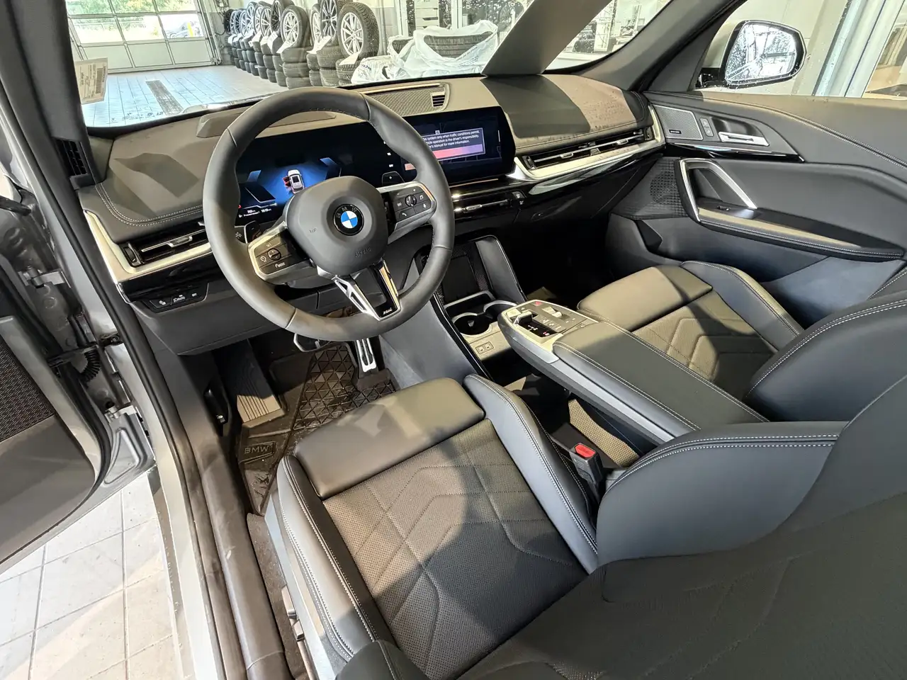 BMW X1 photo BMW X1