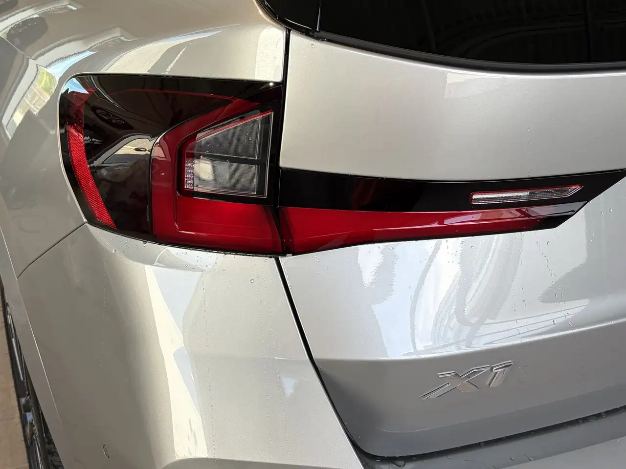 BMW X1 photo BMW X1