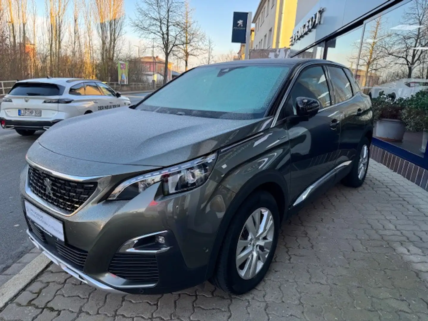Peugeot 3008 Allure GT-Line BHDi 130 Gris - 1