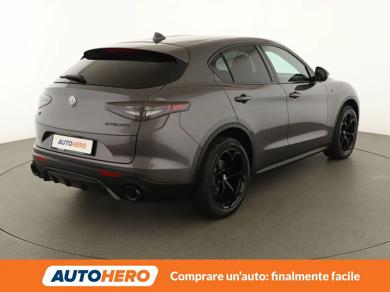 Alfa Romeo Stelvio 2022 — фото 6
