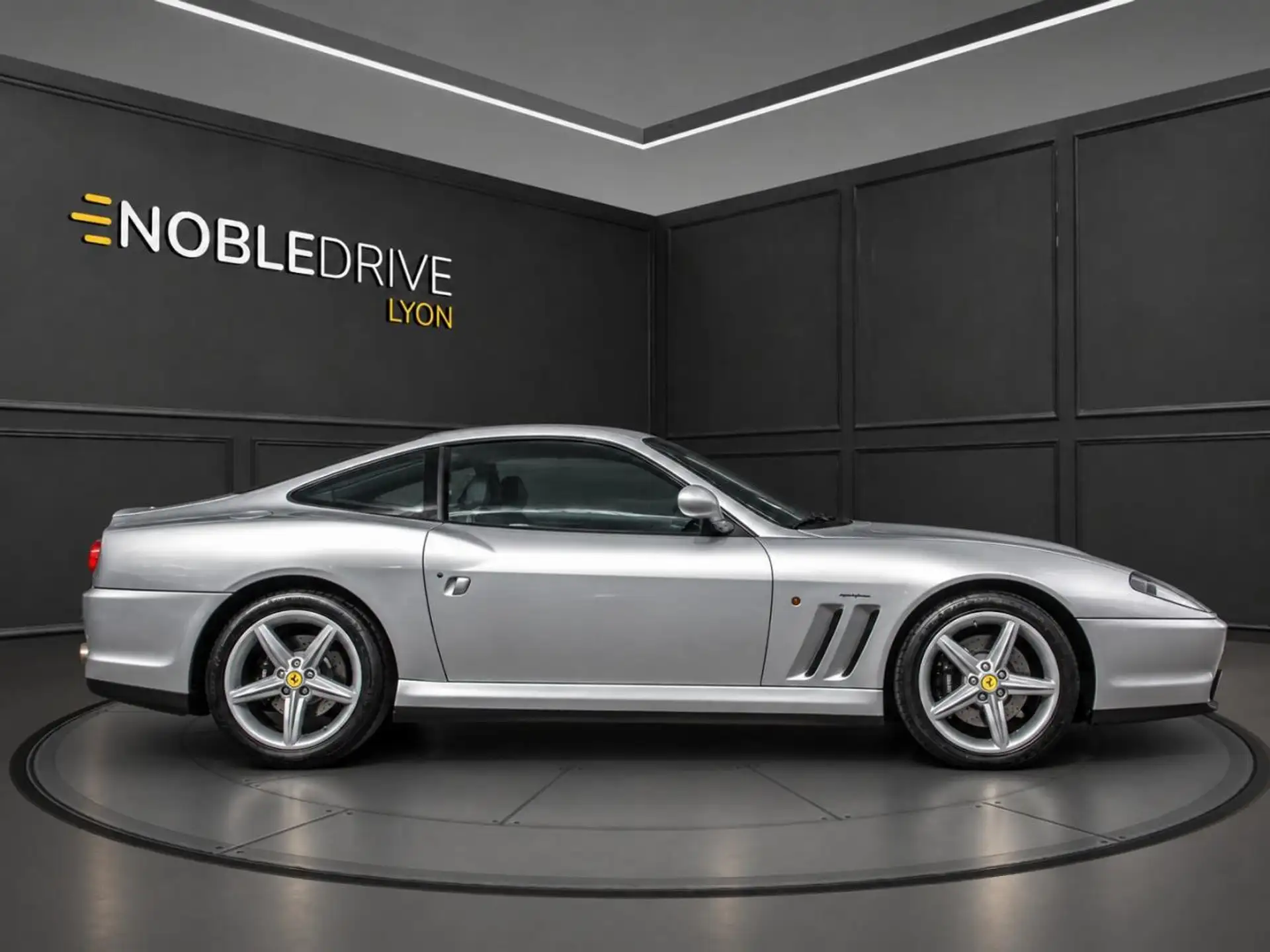 페라리 550 Maranello 2001 회색 사진 3